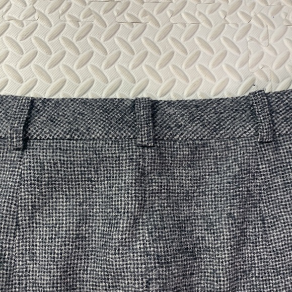 Tevrow & Chase Grey Wool Skirt - Picture 7 of 9
